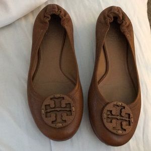 Tory Burch tan leather flats
